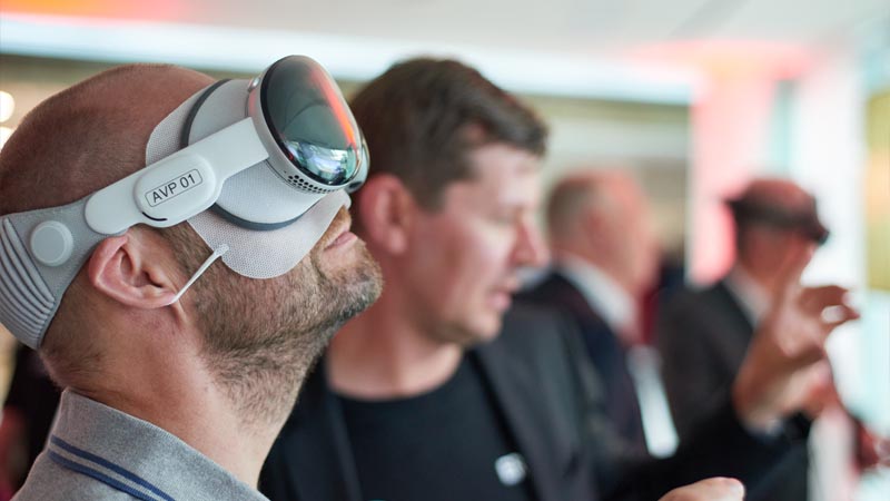 VR glasses could also be tested at the networking event as part of the Startup Week Düsseldorf at ERGO.